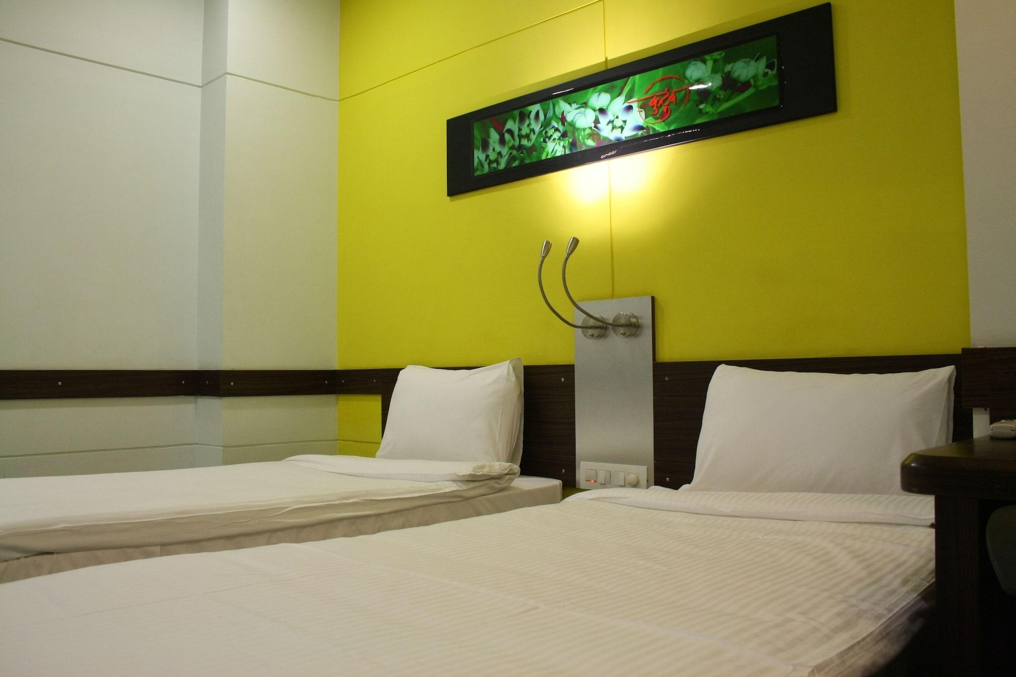 Faridabad Hotel Exterior photo